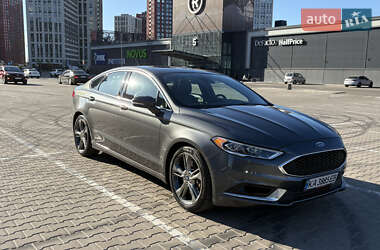 Седан Ford Fusion 2016 в 