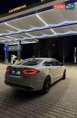 Седан Ford Fusion 2014 в Миргороде