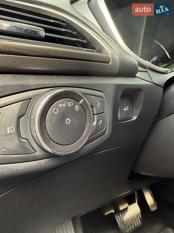 Седан Ford Fusion 2016 в Сумах