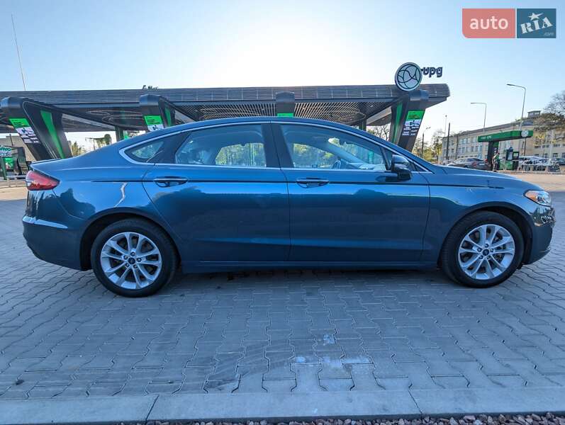 Седан Ford Fusion 2018 в Одессе