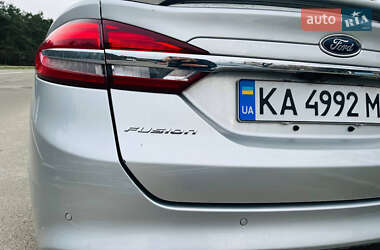 Седан Ford Fusion 2018 в 