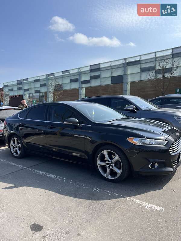 Седан Ford Fusion 2015 в Тернополе