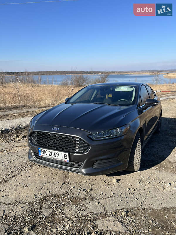 Седан Ford Fusion 2015 в Львове фото 5 Седан Ford Fusion 2015 в Львове