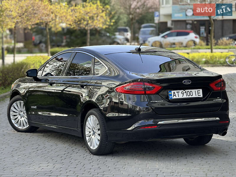 Седан Ford Fusion 2012 в Ивано-Франковске