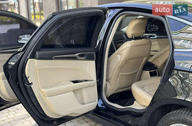 Седан Ford Fusion 2012 в 