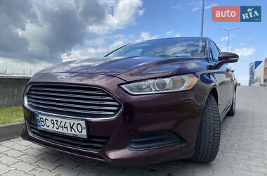 Седан Ford Fusion 2013 в 