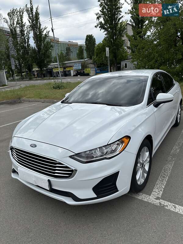 Седан Ford Fusion 2019 в Киеве фото 3 Седан Ford Fusion 2019 в Киеве