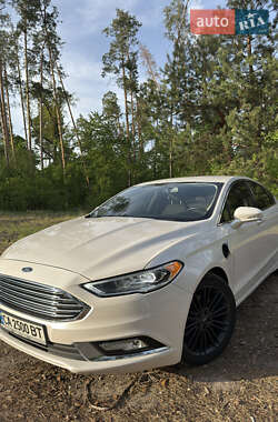 Седан Ford Fusion 2016 в 
