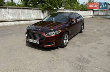 Седан Ford Fusion 2014 в 
