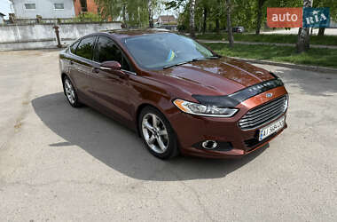 Седан Ford Fusion 2014 в 