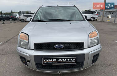 Хэтчбек Ford Fusion 2011 в 