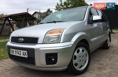 Хэтчбек Ford Fusion 2011 в 