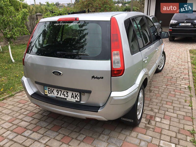 Хэтчбек Ford Fusion 2011 в Ровно