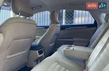 Седан Ford Fusion 2014 в 