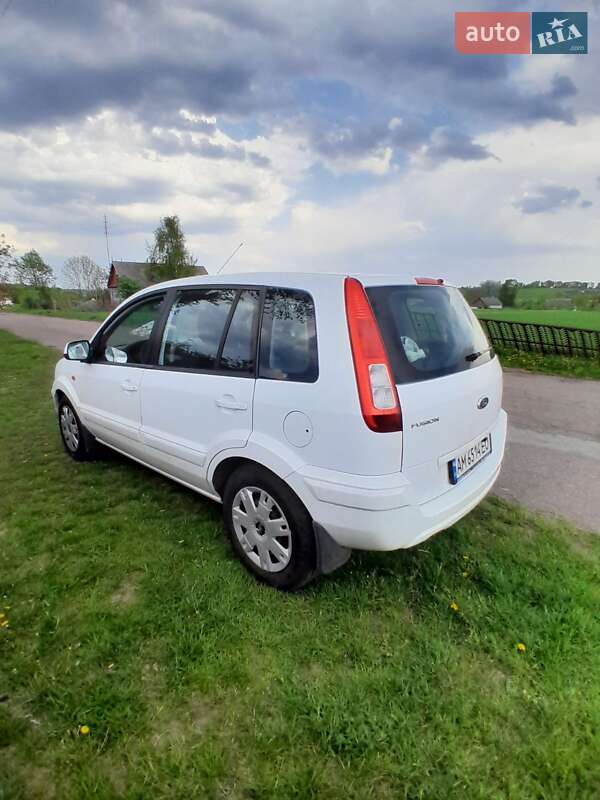Хэтчбек Ford Fusion 2010 в Житомире