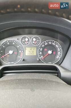 Хэтчбек Ford Fusion 2010 в 