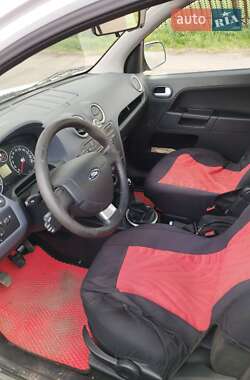 Хэтчбек Ford Fusion 2010 в 