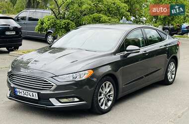 Седан Ford Fusion 2017 в 