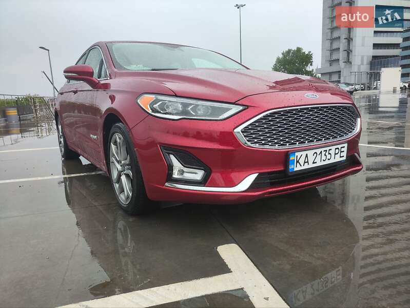 Седан Ford Fusion 2018 в Киеве