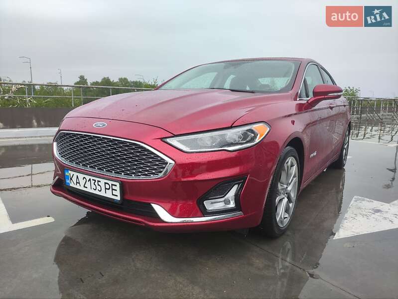 Седан Ford Fusion 2018 в Киеве