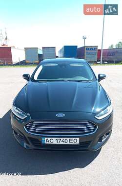 Седан Ford Fusion 2014 в 