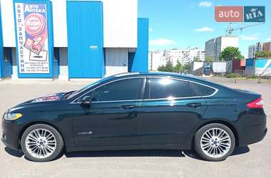 Седан Ford Fusion 2014 в 