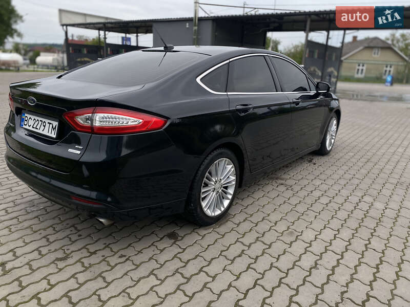 Седан Ford Fusion 2013 в Дрогобыче