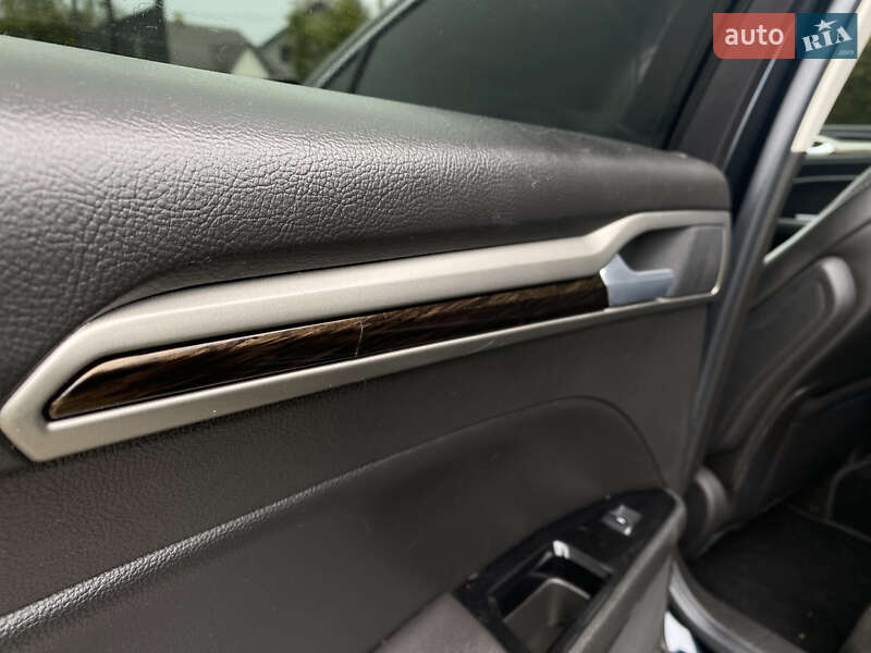 Седан Ford Fusion 2013 в Дрогобыче