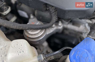 Седан Ford Fusion 2013 в 