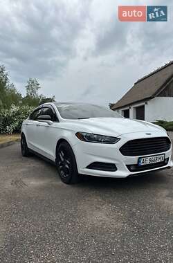 Седан Ford Fusion 2013 в 