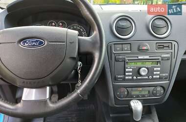 Хетчбек Ford Fusion 2010 в 