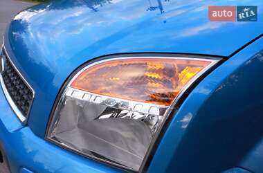 Хетчбек Ford Fusion 2010 в 