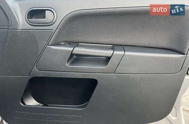Хетчбек Ford Fusion 2011 в 