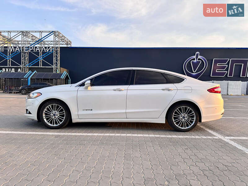 Седан Ford Fusion 2013 в Івано-Франківську