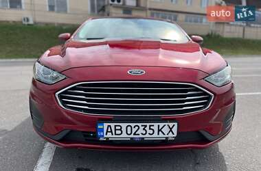 Седан Ford Fusion 2019 в 