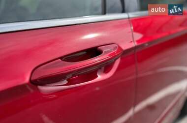 Седан Ford Fusion 2019 в 