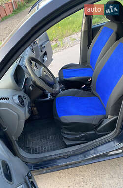 Хэтчбек Ford Fusion 2005 в 