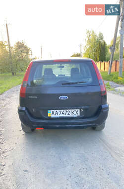 Хэтчбек Ford Fusion 2005 в 