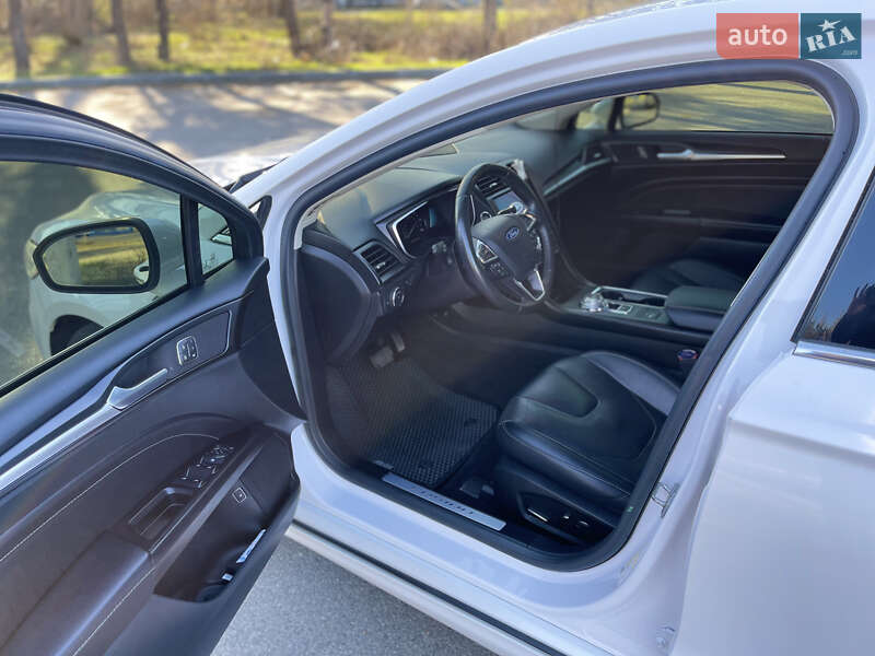 Седан Ford Fusion 2019 в Харькове