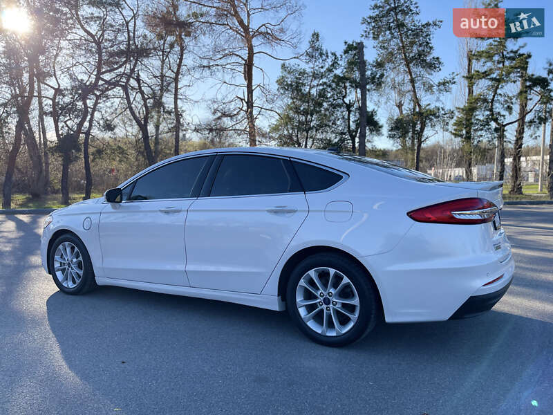Седан Ford Fusion 2019 в Харькове