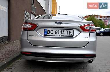 Седан Ford Fusion 2013 в 