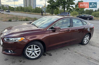 Седан Ford Fusion 2015 в Києві