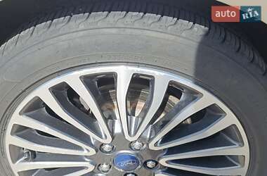 Седан Ford Fusion 2018 в 