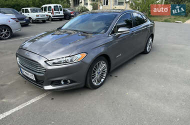 Седан Ford Fusion 2012 в 