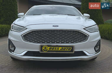 Седан Ford Fusion 2020 в 