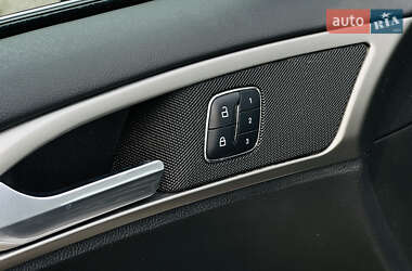 Седан Ford Fusion 2014 в 