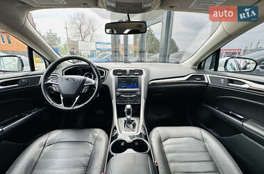 Седан Ford Fusion 2014 в 