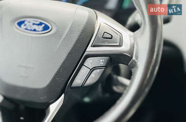 Седан Ford Fusion 2014 в 