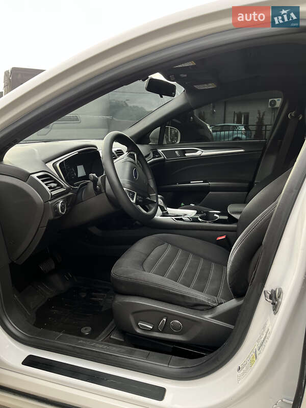Седан Ford Fusion 2014 в Житомире