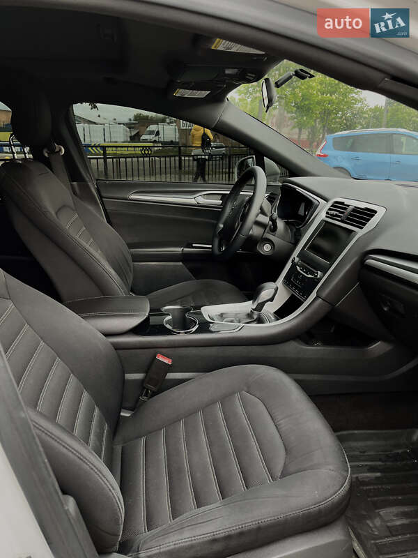 Седан Ford Fusion 2014 в Житомире
